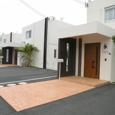 Chibana Terrace Villa Okinawa Exterior foto
